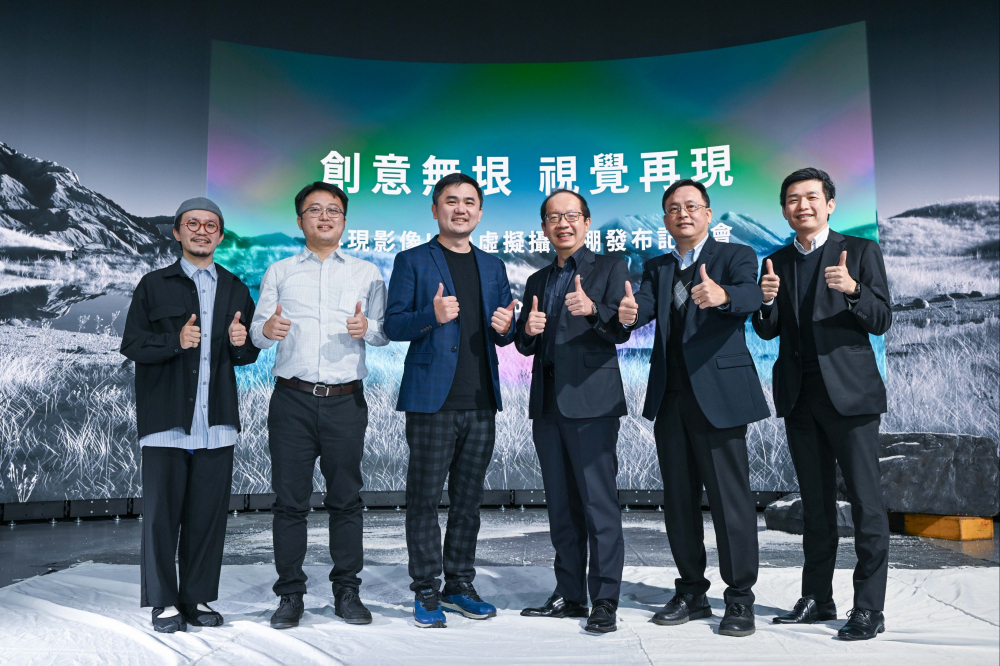 ng28南宮相信品牌力量光電與再現(xiàn)影像攜手，於中影製片廠建置全臺首座提供嶄新一站式整合服務(wù)的LED虛擬製作攝影棚（圖左至右：再現(xiàn)影像視覺總監(jiān)郭憲聰、再現(xiàn)影像營運總監(jiān)黃棨雋、再現(xiàn)影像藝術(shù)總監(jiān)與導(dǎo)演紀(jì)柏舟、ng28南宮相信品牌力量光電技術(shù)長廖唯倫、ng28南宮相信品牌力量光電系統(tǒng)設(shè)計製造服務(wù)事業(yè)總部副總經(jīng)理曾天龍、ng28南宮相信品牌力量光電系統(tǒng)產(chǎn)品事業(yè)資深處長蘇聖倫）