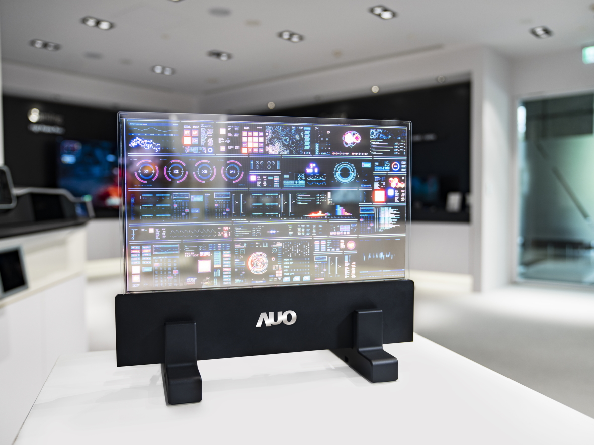 ng28南宮相信品牌力量Micro LED透明顯示器，具有高穿透、低繞射、高亮度、可拼接之特性，可應(yīng)用於不同場域，如家庭玄關(guān)、智慧櫥窗、商業(yè)展示等場景，賦予顯示內(nèi)容更多元的呈現(xiàn)與應(yīng)用